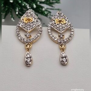 Diamond Drop Earrings Gold & Silver Tone 1” NWOT